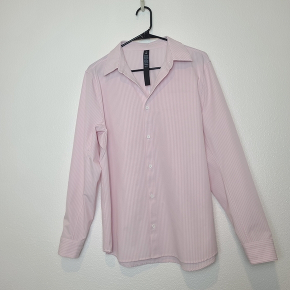 Lululemon Men's New Venture Classic Fit Striped Pink Shirt Size Medium - Picture 3 of 10